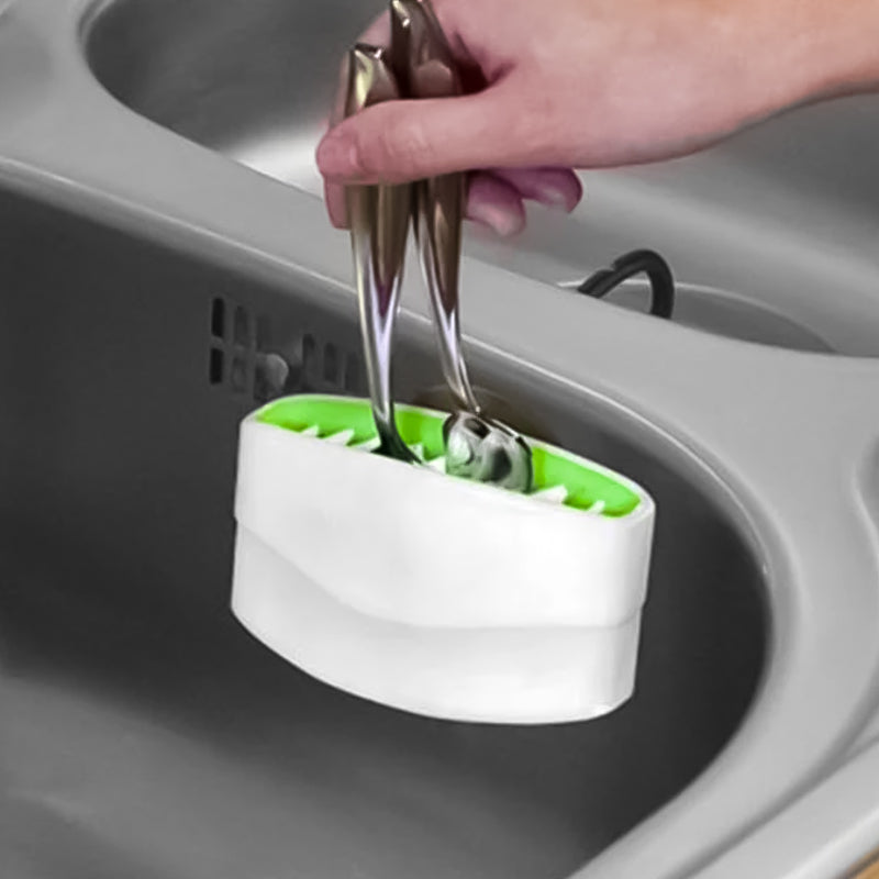 Hand-Free Cutlery Cleaner