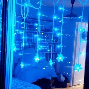 LED Snowflake Curtain Light