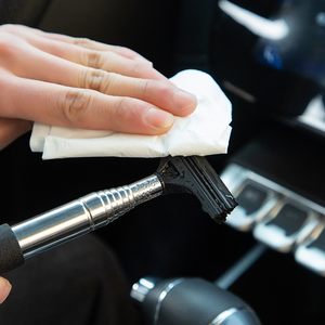 Retractable Rear-View Mirror Dryer